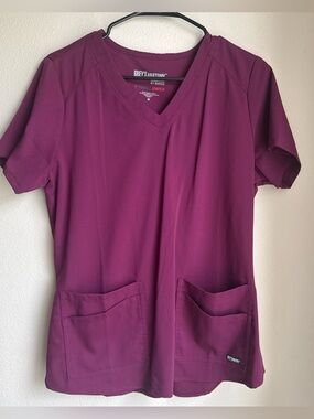 Grey's Anatomy Women's V-Neck Scrub Top - Plum